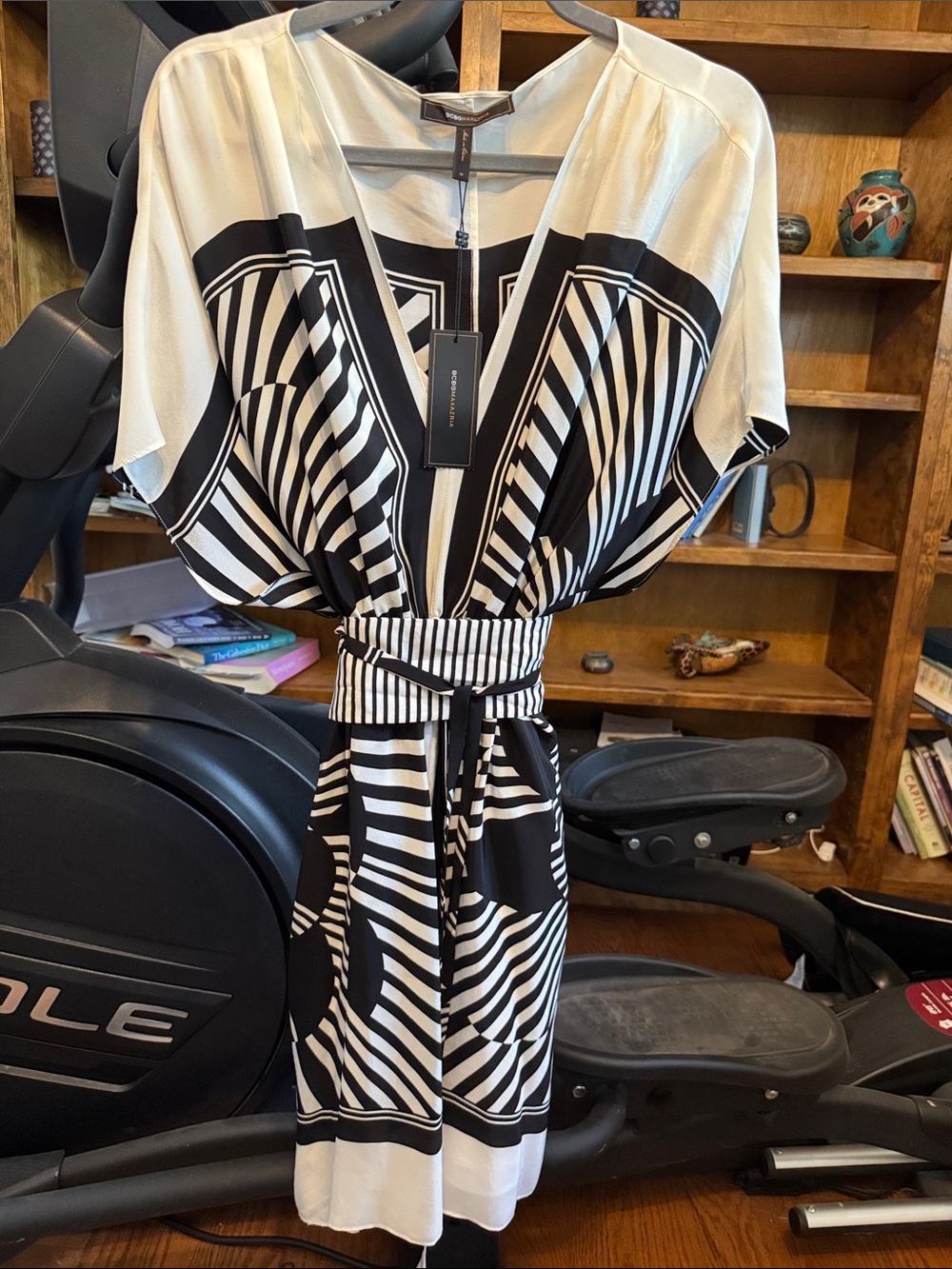 BCBG Black & White Graphic Stripe Wrap Dress Sz M - Picture 1 of 2